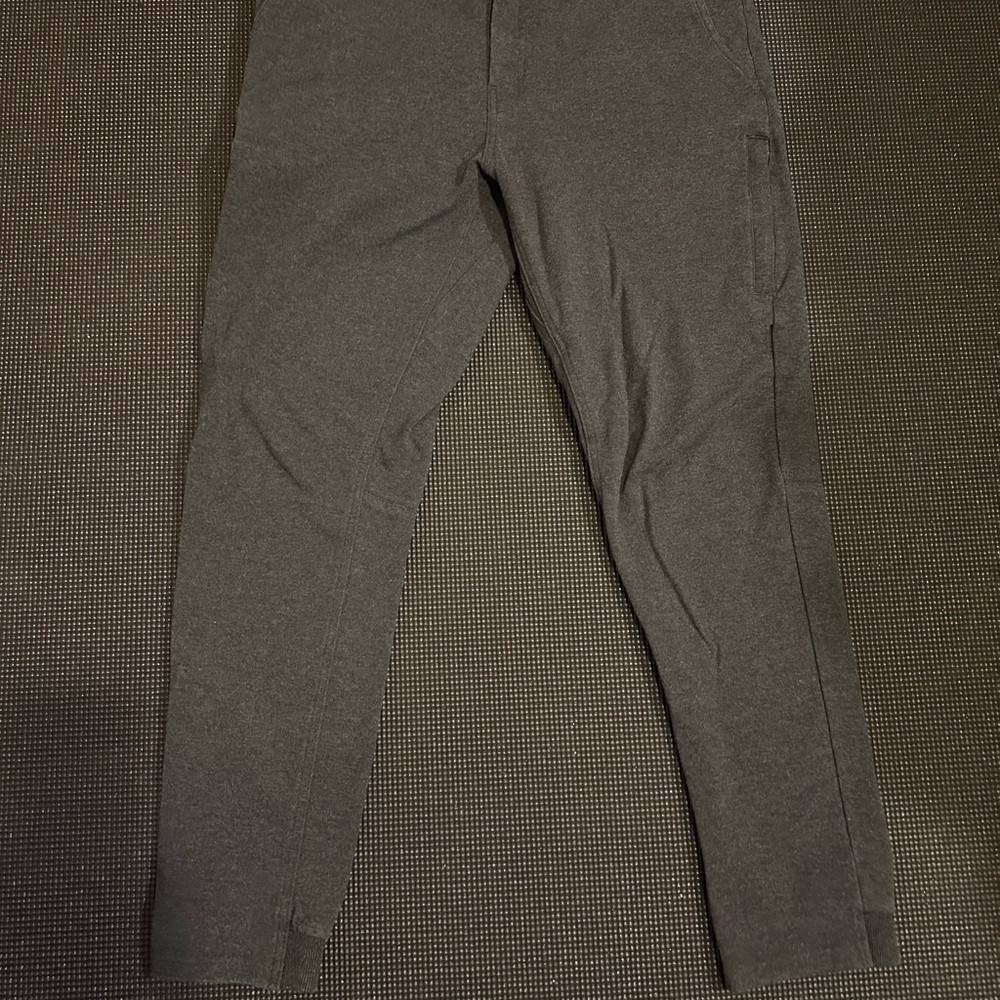 686 Everywhere Men’s Gray Sweatpants